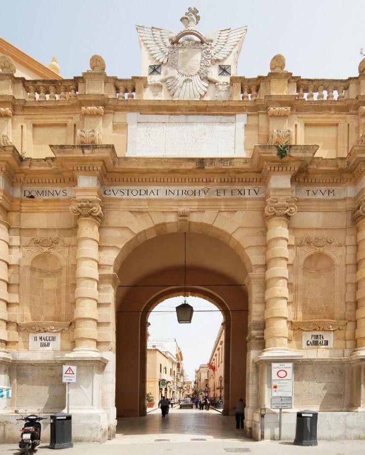 Casa Dei Vespri Villa Marsala Bagian luar foto